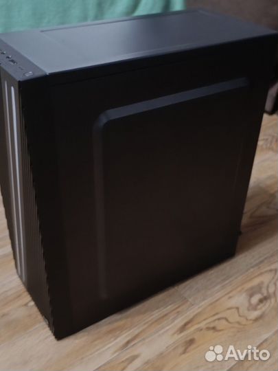 Корпус AeroCool Streak