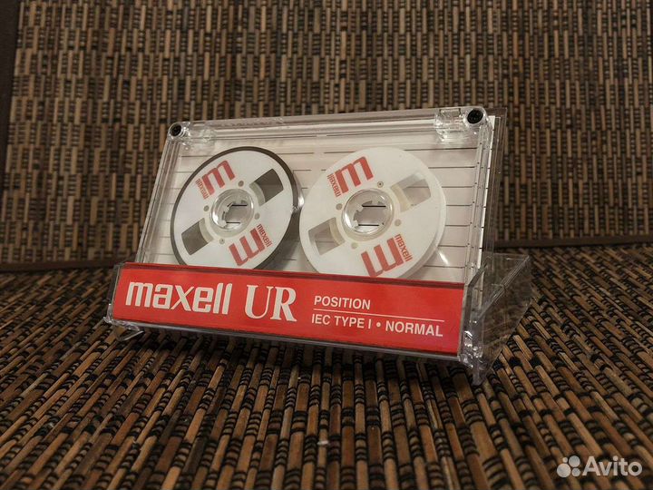 Аудио кассеты с катушками бобинками