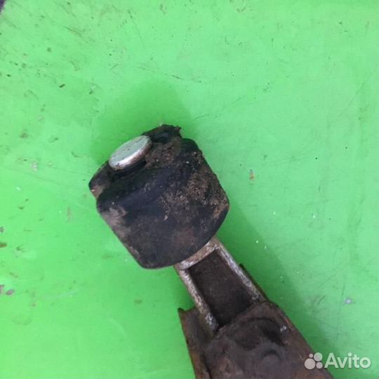 Балка задняя Вольво 940