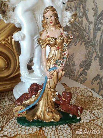 Статуэтка СССР Девушка красавица