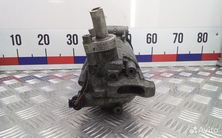 Компрессор кондиционера Volkswagen Jetta 6