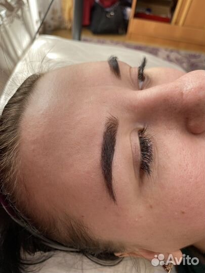 Мастер бровист