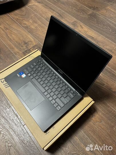 Ультрабук MSI Modern 14 C12M-228RU Черный