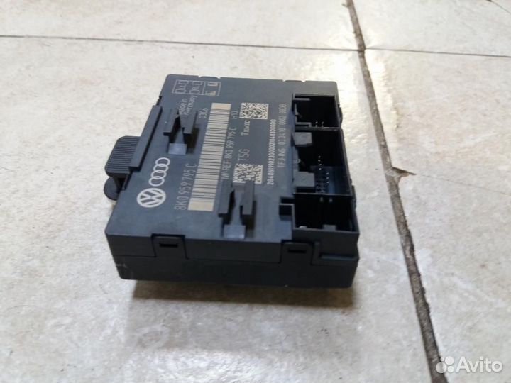 Блок комфорта Audi А4 В8 8K2