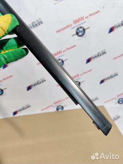 Молдинг стекла верхний 