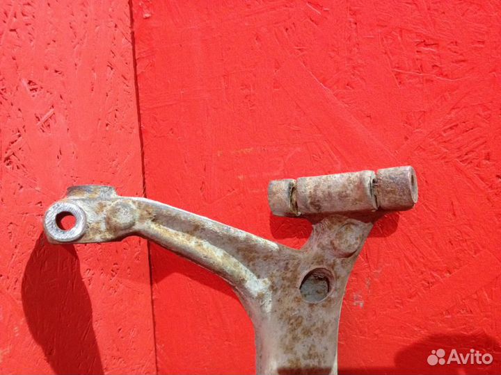 Кулак передний правый Ауди А6 С5