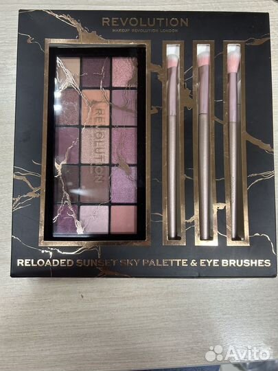 Набор косметики revolution