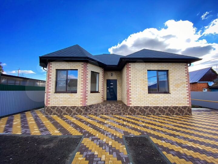 Дом 139 м² на участке 5 сот.