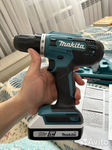 Шуруповерт makita df488dwe 18 V 2 акб. кейс