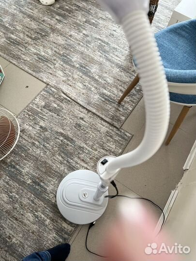 Лампа лупа для косметолога