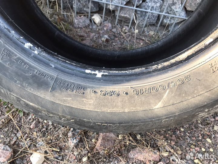 Bridgestone Blizzak VRX 205/60 R16