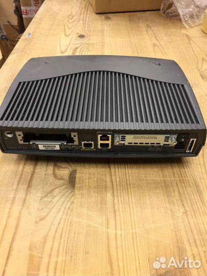 Маршрутизатор Cisco 1721