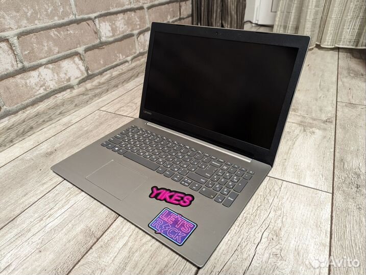 Ноутбук Lenovo Ryzen 5 2500/Radeon 540/240SSD/6RAM