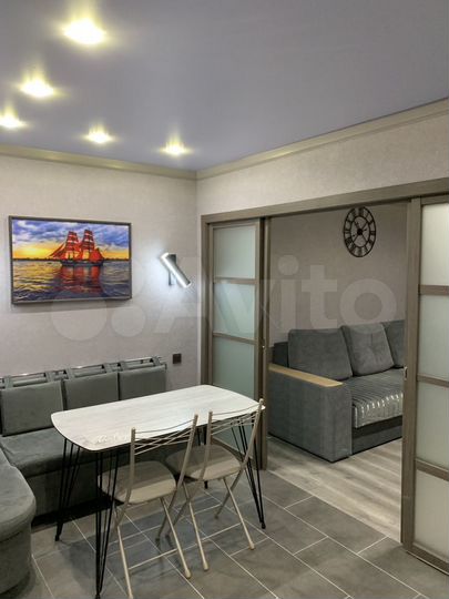 2-к. квартира, 52 м², 2/3 эт.