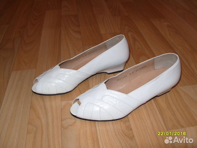 Белые туфли 37 размера