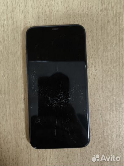 iPhone 11 Pro, 64 ГБ