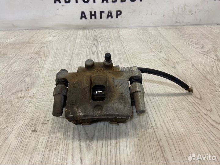 Суппорт задний правый Mitsubishi Lancer 10 CY3A