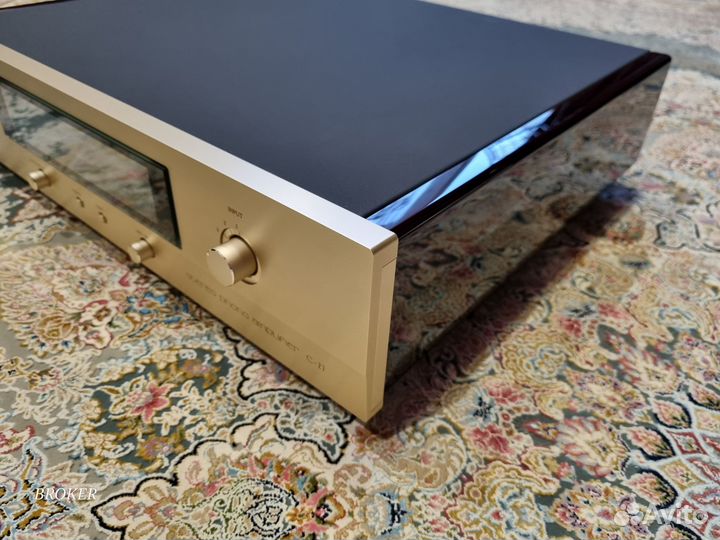 Stereo phono amplifier Accuphase C-27