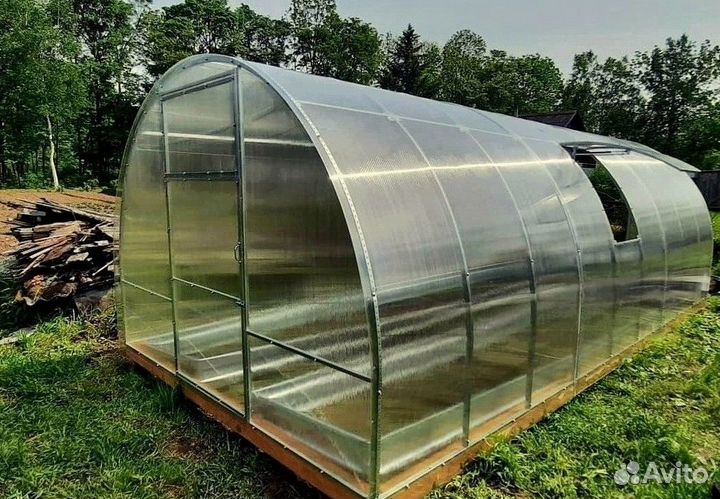 Теплица из поликарбоната