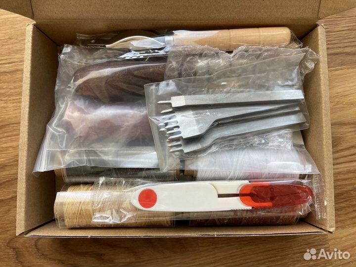 Набор для работы с кожей