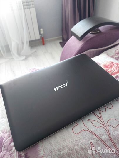 Ноутбук asus