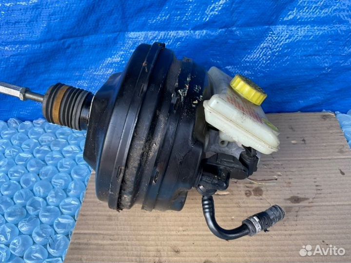 Главный тормозной цилиндр Audi S6 C6 BXA / 5.2L