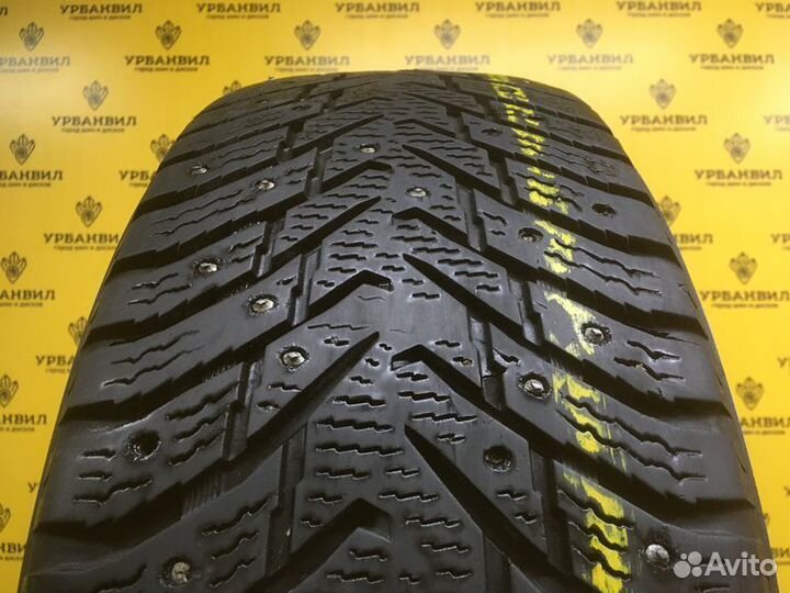 Nokian Tyres Hakkapeliitta 8 SUV 225/65 R17 106T
