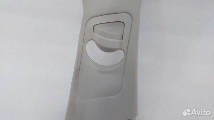 Обшивка центральной стойки правая Hyundai Sonata