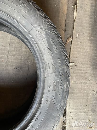 Goodyear UltraGrip 225/60 R17