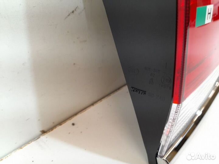 Фонарь задний левый Toyota Land Cruiser 200