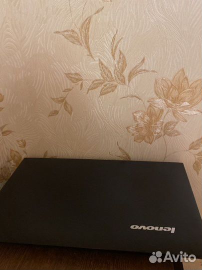 Ноутбук lenovo