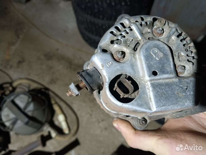 Генератор газель Волга под крайслер двигатель