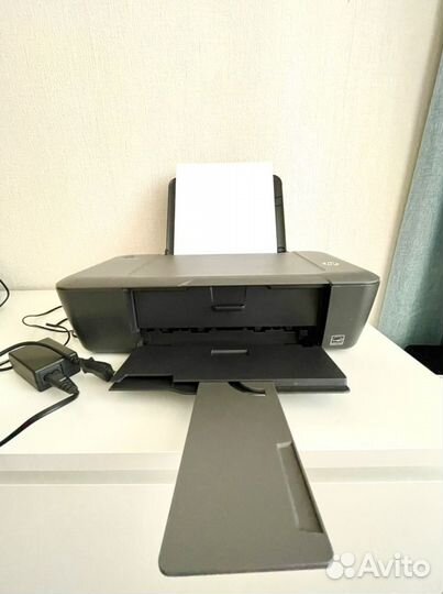 Принтер струйный HP Deskjet 1000 на запчасти
