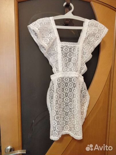 Белый школьный фартук