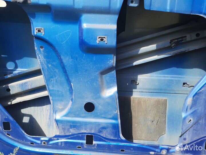 Дверь передняя