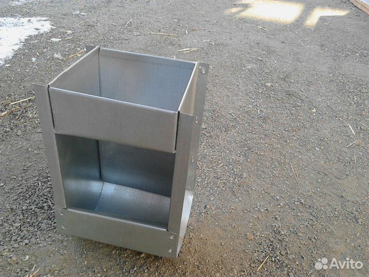 Кормушка бункерная