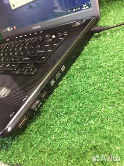 Ноутбук Toshiba Satellite A300D-14P