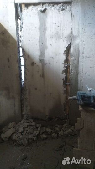 Демонтажные работы и вывоз мусора