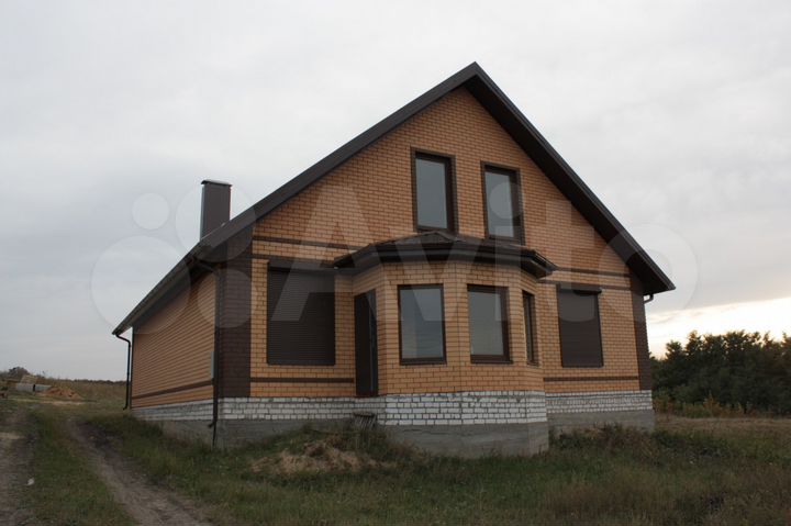 Дом 174 м² на участке 15 сот.