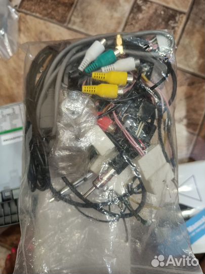 Магнитола в штатное место Toyota Land Cruise