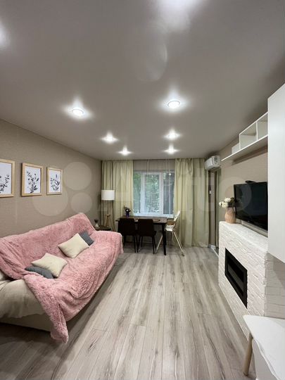 3-к. квартира, 60,8 м², 1/5 эт.