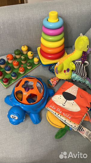 Развивающие игрушки для малышей