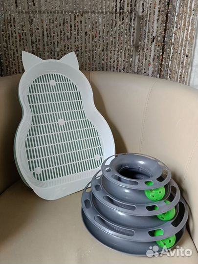 Новые лоток и пирамидка для кошек