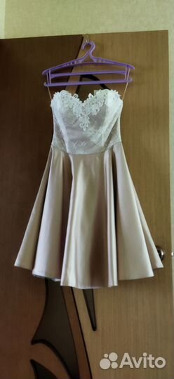 Продам платье 44