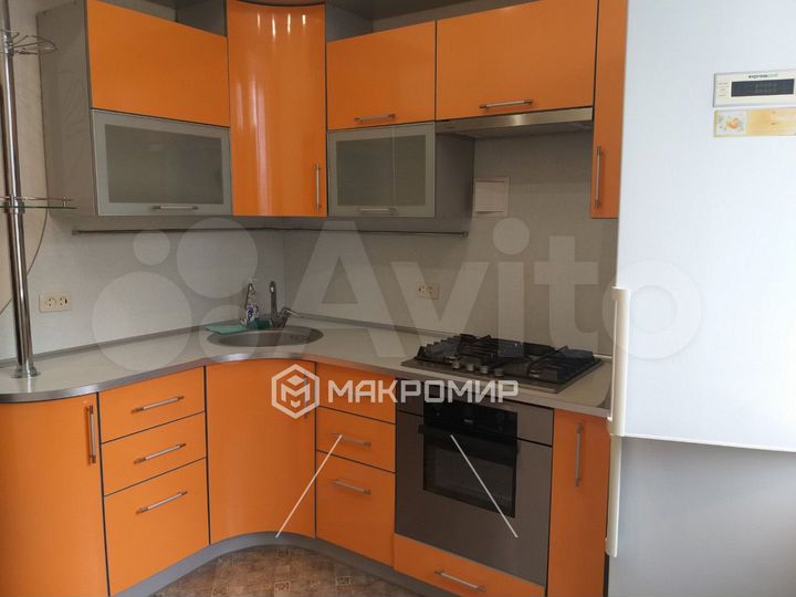 2-к. квартира, 60 м², 3/5 эт.