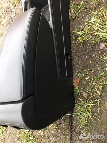 Подлокотник Volkswagen Passat B6