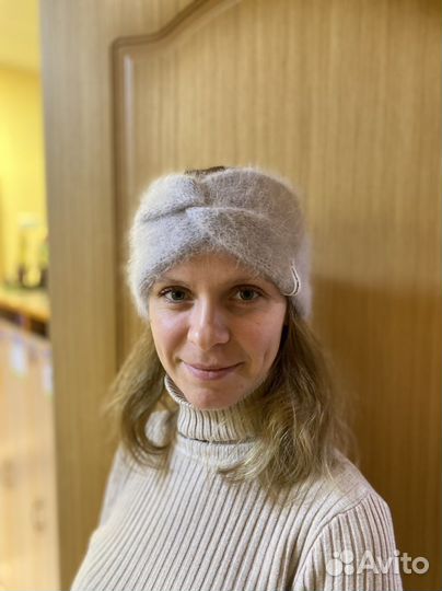 Повязка на голову вязаная