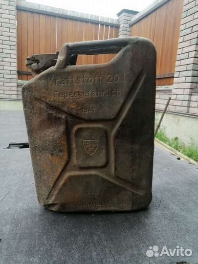 Канистра времен ВОВ