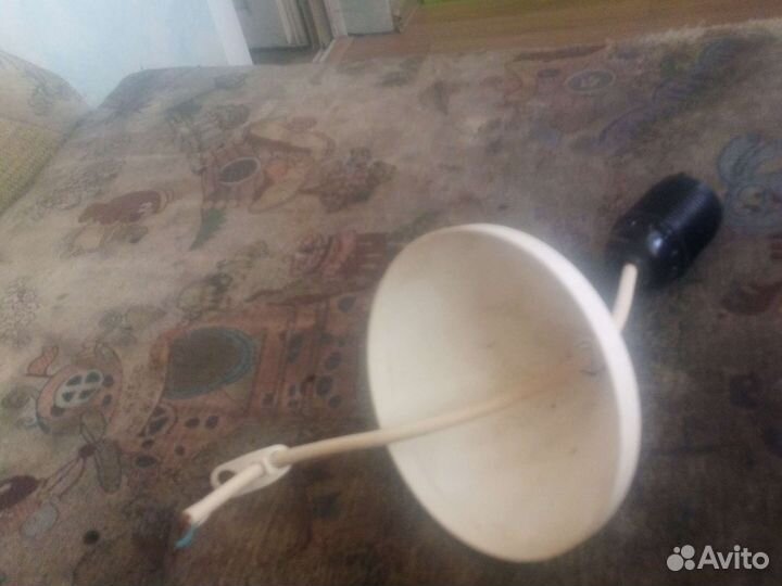 Цоколь,провод. плафон в сборе