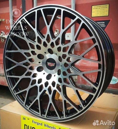 Кованые диски R22 на Cadillac Escalade в наличии
